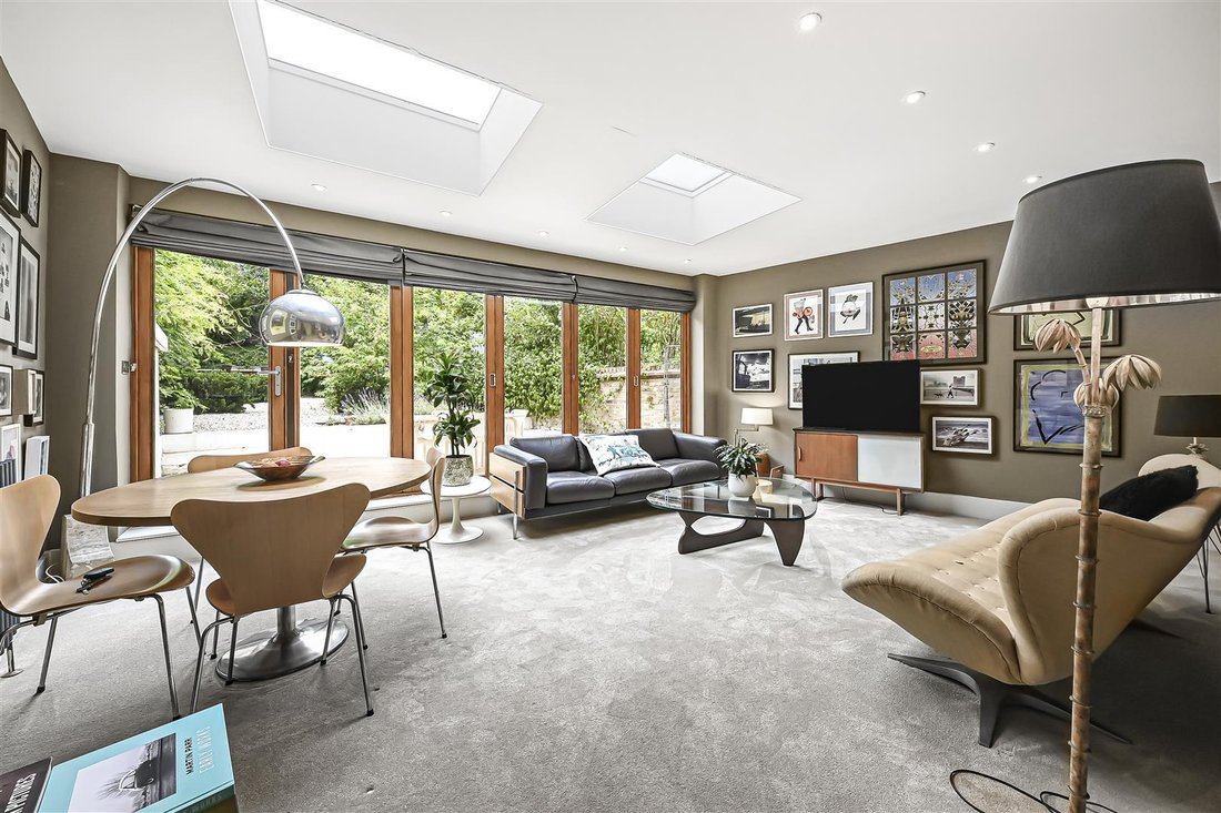 Apartment in Kilburn Park, Brent, England 2 - 18588949