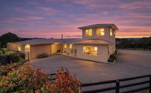House in Kaukapakapa, Auckland, New Zealand 1