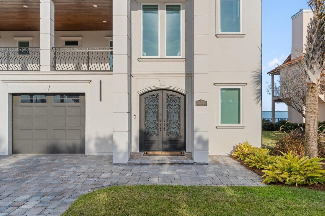 House in Gulf Breeze, Florida, United States 2 - 16773584
