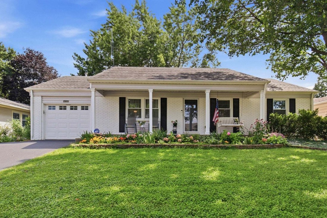 Casa a Buffalo Grove, Illinois, Stati Uniti 1 - 18609529