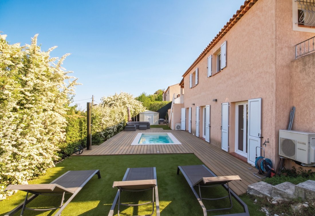 House in Nice, Provence-Alpes-Côte d'Azur, France 3 - 17838272