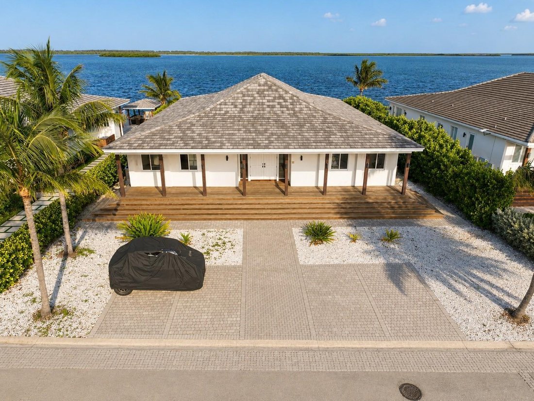 House in Bailey Town, Bimini, The Bahamas 1 - 18614007
