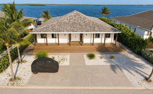 House in Bailey Town, Bimini, The Bahamas 1