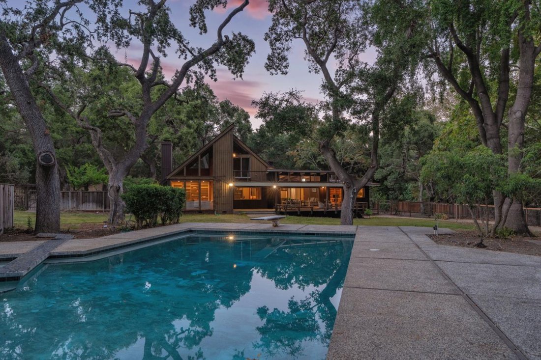 House in Los Gatos, California, United States 1 - 18612049