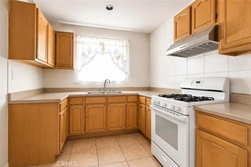 Townhouse in Los Angeles, California, United States 2 - 18503034