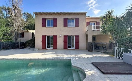 Villa en Solliès-Toucas, Provenza-Alpes-Costa Azul, Francia 1