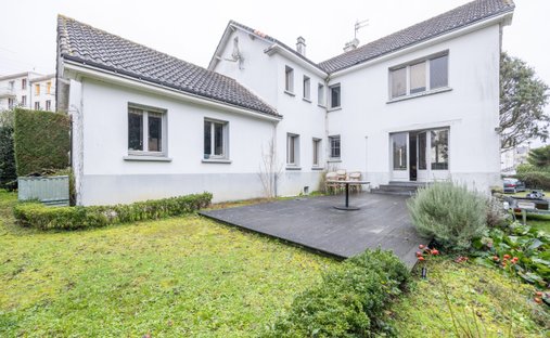 House in Saint-Sebastien-sur-Loire, Pays de la Loire, France 1
