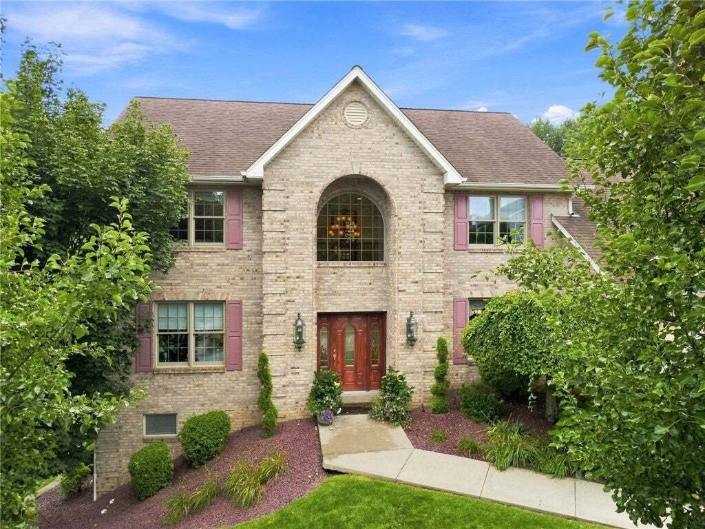 House in Irwin, Pennsylvania, United States 2 - 18609522