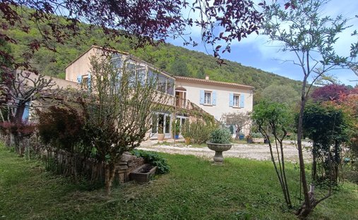 Villa in Savoillan, Provence-Alpes-Côte d'Azur, Frankreich 1