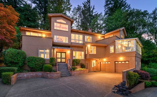 House in Lake Oswego, Oregon, United States 1