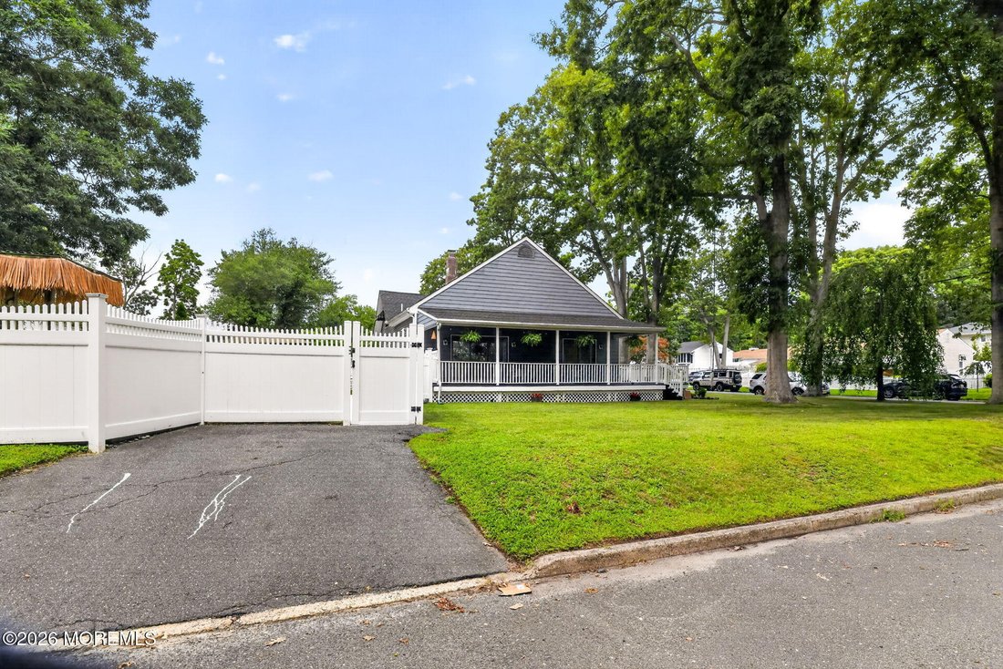 House in Neptune Township, New Jersey, United States 5 - 18611657
