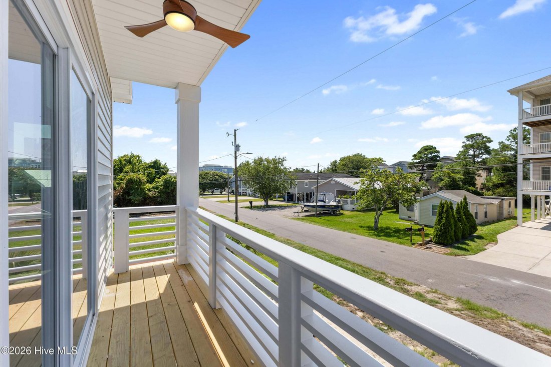 Townhouse in Carolina Beach, North Carolina, United States 2 - 18615325