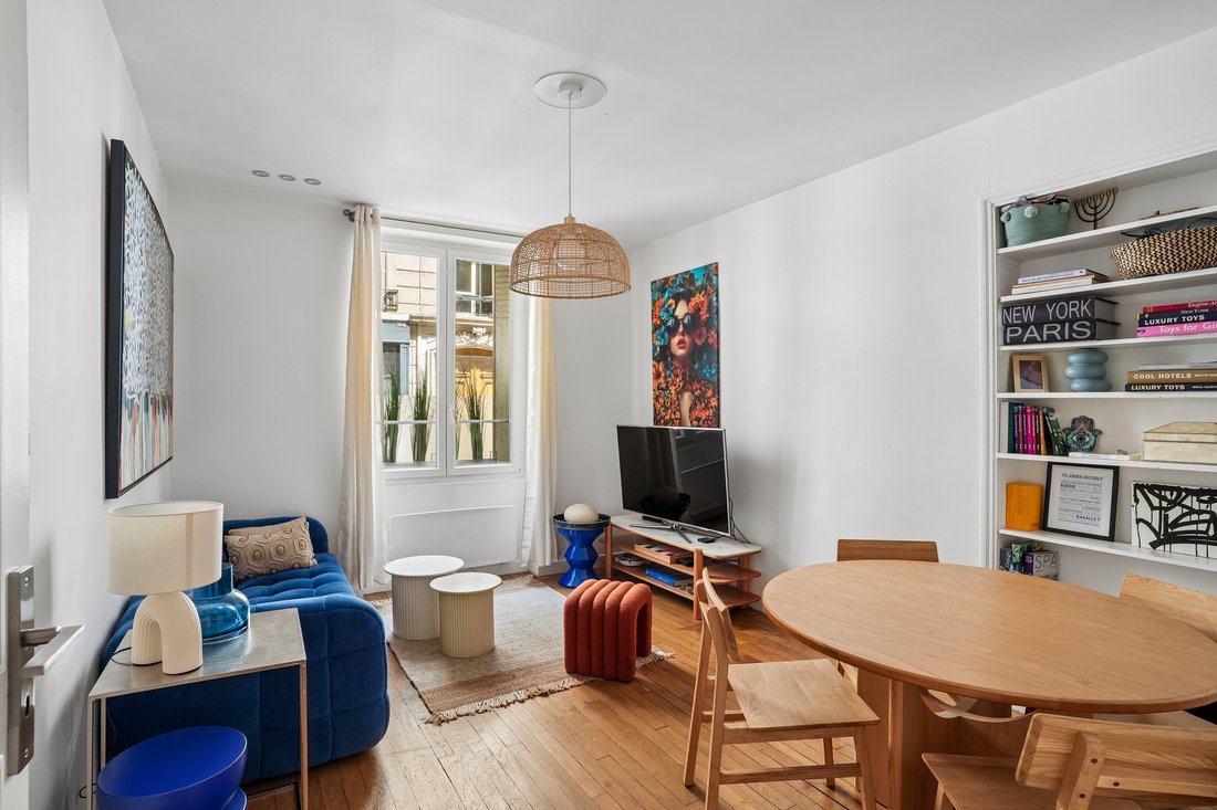 Apartment in Batignolles-Cardinet, Paris 17e Arrondissement, Paris 2 - 18582480