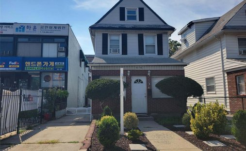 House in New York, New York, United States 1