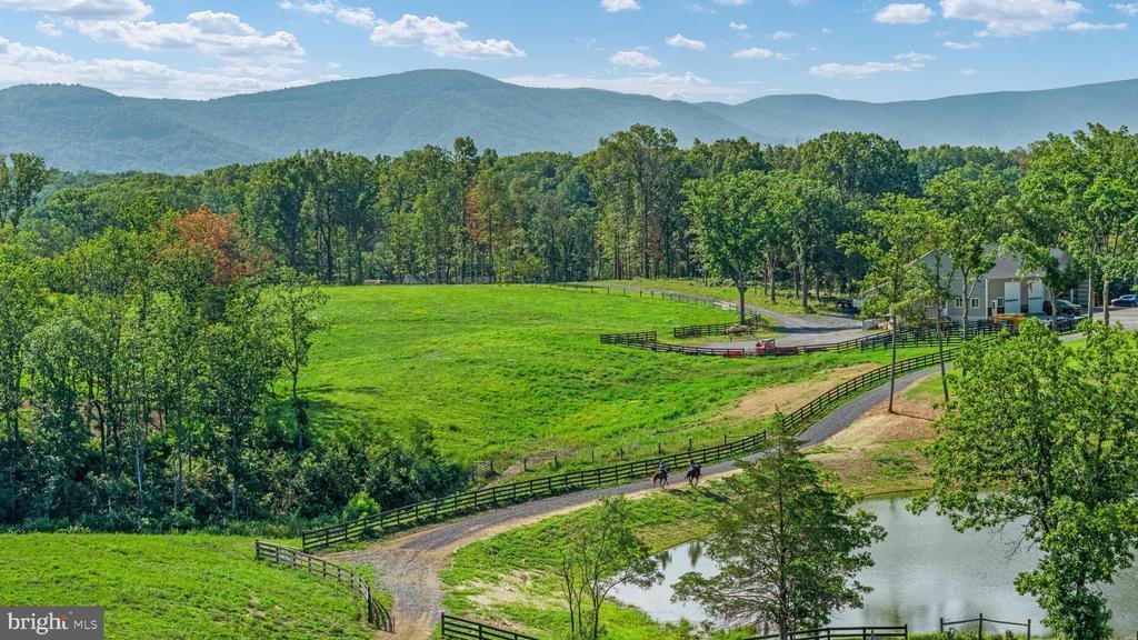 Farm Ranch in Front Royal, Virginia, United States 2 - 18615535