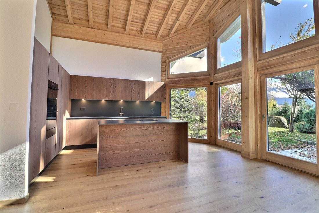 Chalet in Ollon, Vaud, Switzerland 2 - 18609122