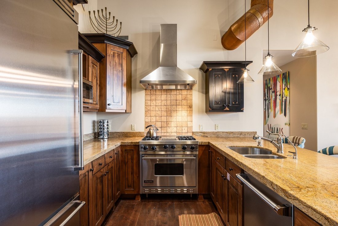 Condo in Park City, Utah, United States 4 - 16112150