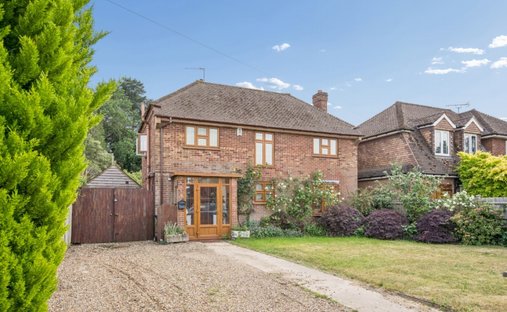 House in Langley Corner, Iver, England 1