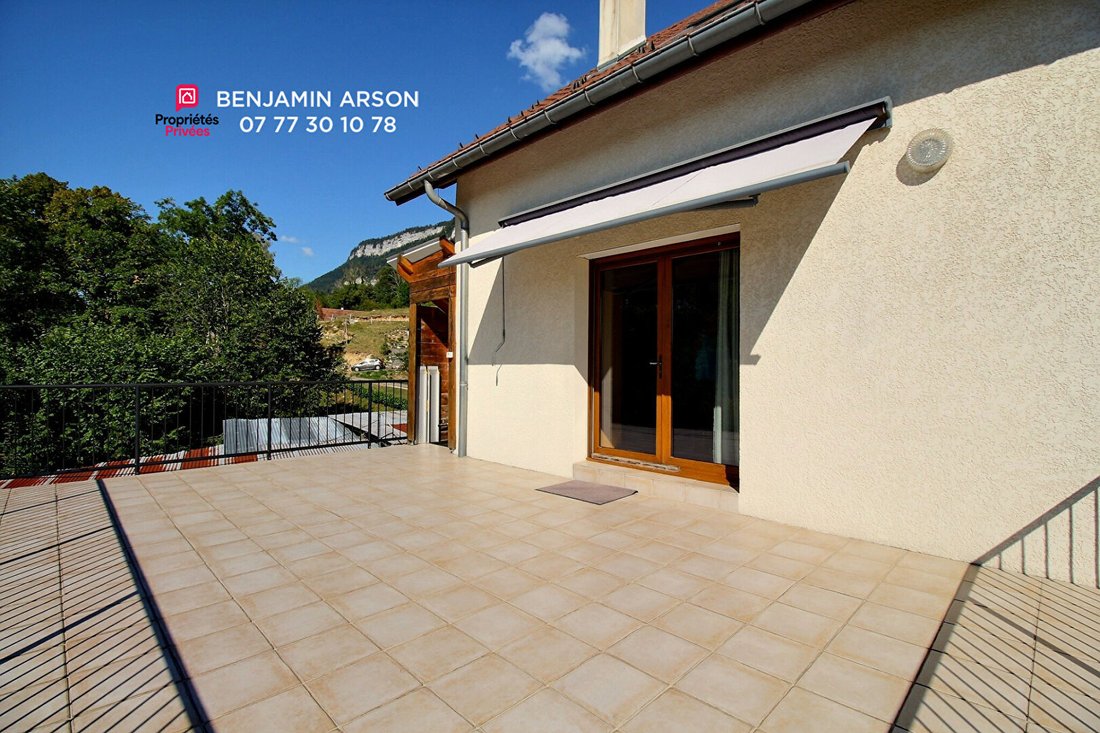 Villa in Saint-Laurent-du-Pont, Auvergne-Rhône-Alpes, France 2 - 18611035