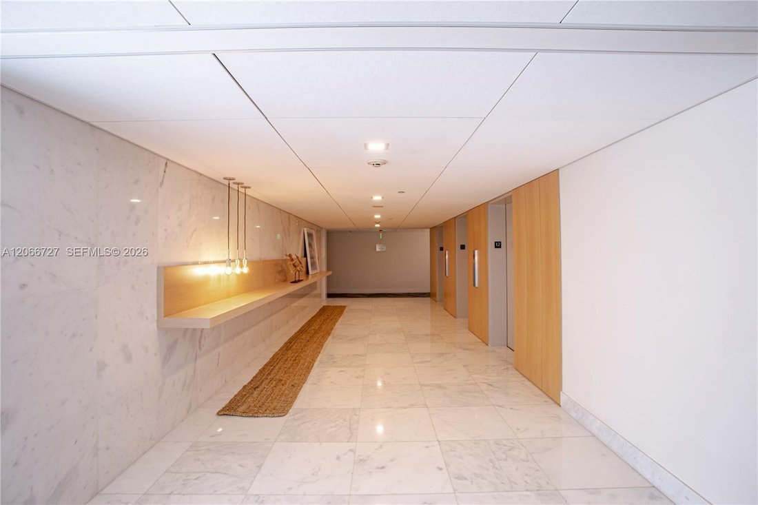 Condo in Key Biscayne, Florida, United States 3 - 18613404