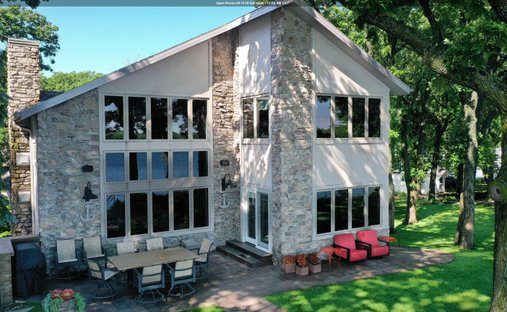 House in Wahpeton, Iowa, United States 1