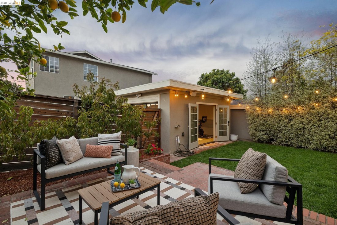 House in Oakland, California, United States 2 - 18612031