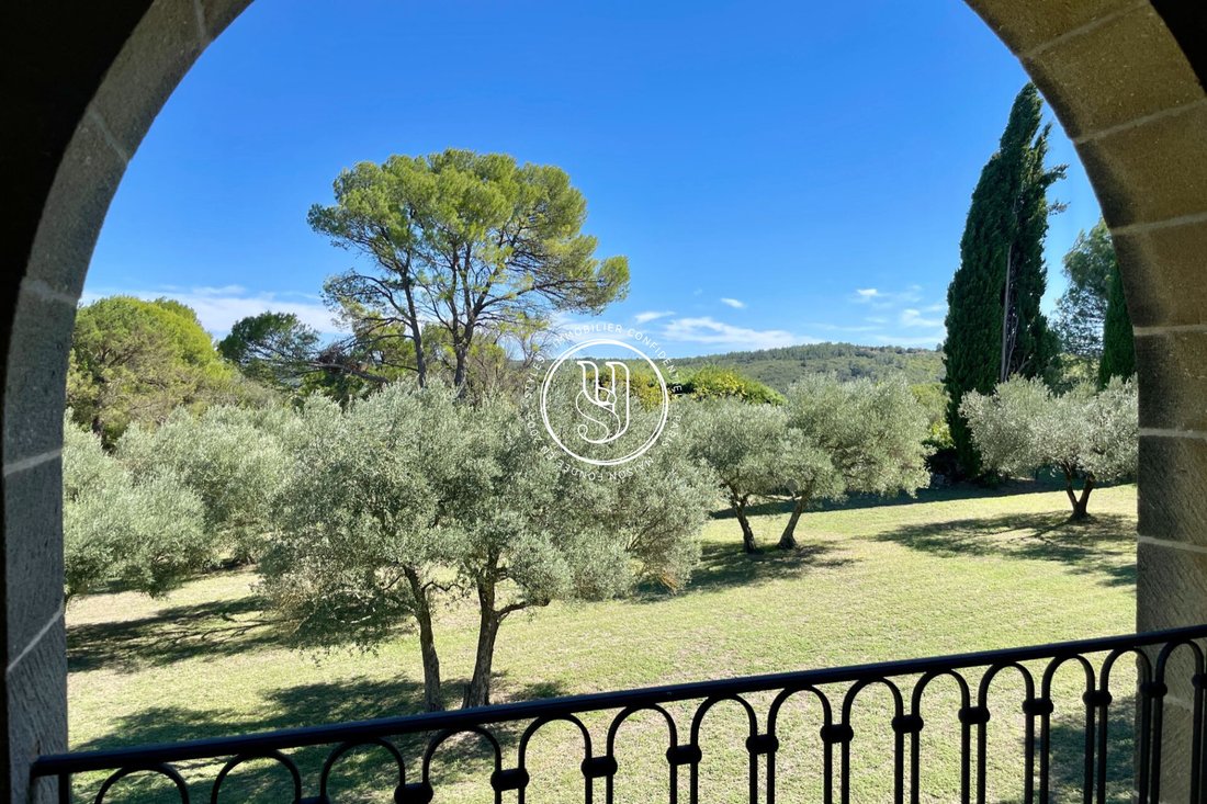 Villa in Uzès, Occitania, France 3 - 18610415