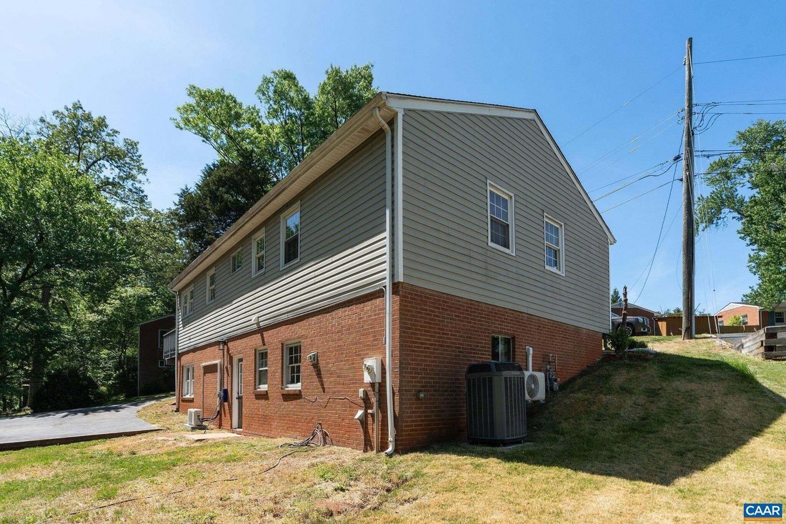House in Charlottesville, Virginia, United States 3 - 18612315