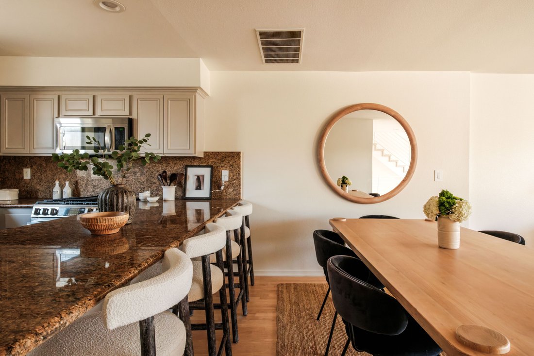 Condo in Los Angeles, California, United States 5 - 18615785