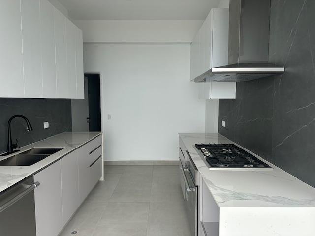 Apartment in Lima, Belarus 4 - 18610396