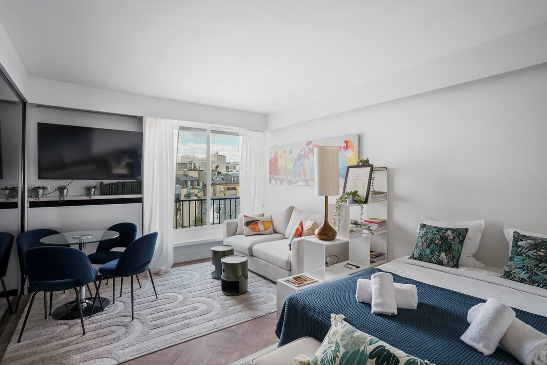 Apartment in Hoche-Friedland, Paris 8e Arrondissement, Paris 3 - 18610946