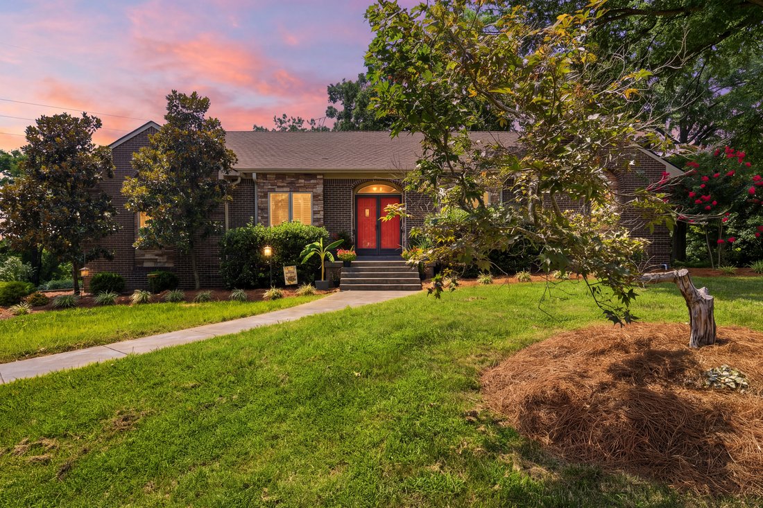 House in Watterson Park, Kentucky, United States 1 - 18608965