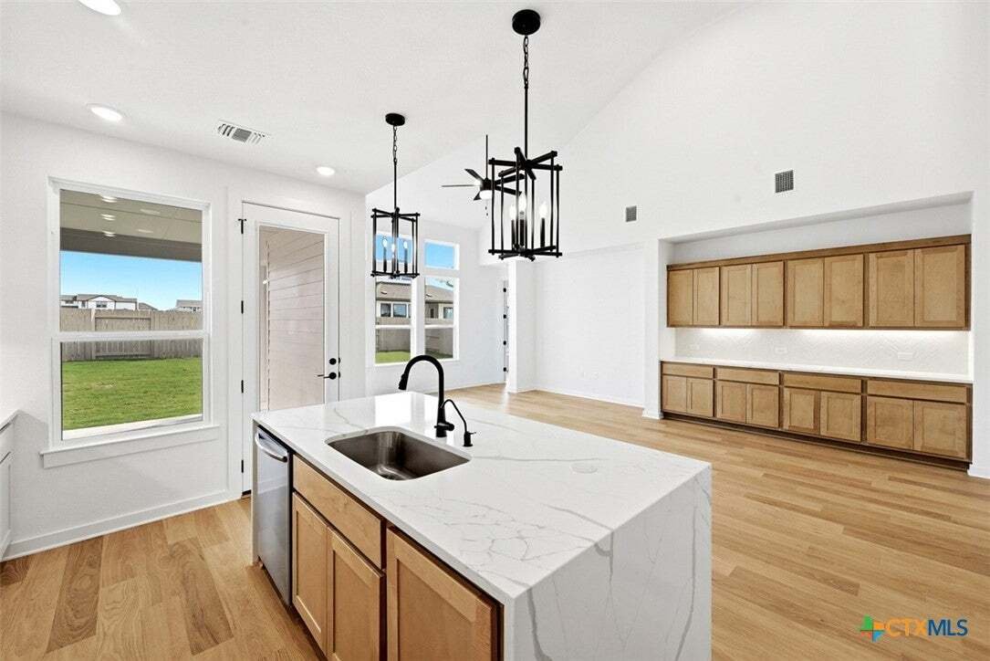 House in Austin, Texas, United States 3 - 17304958