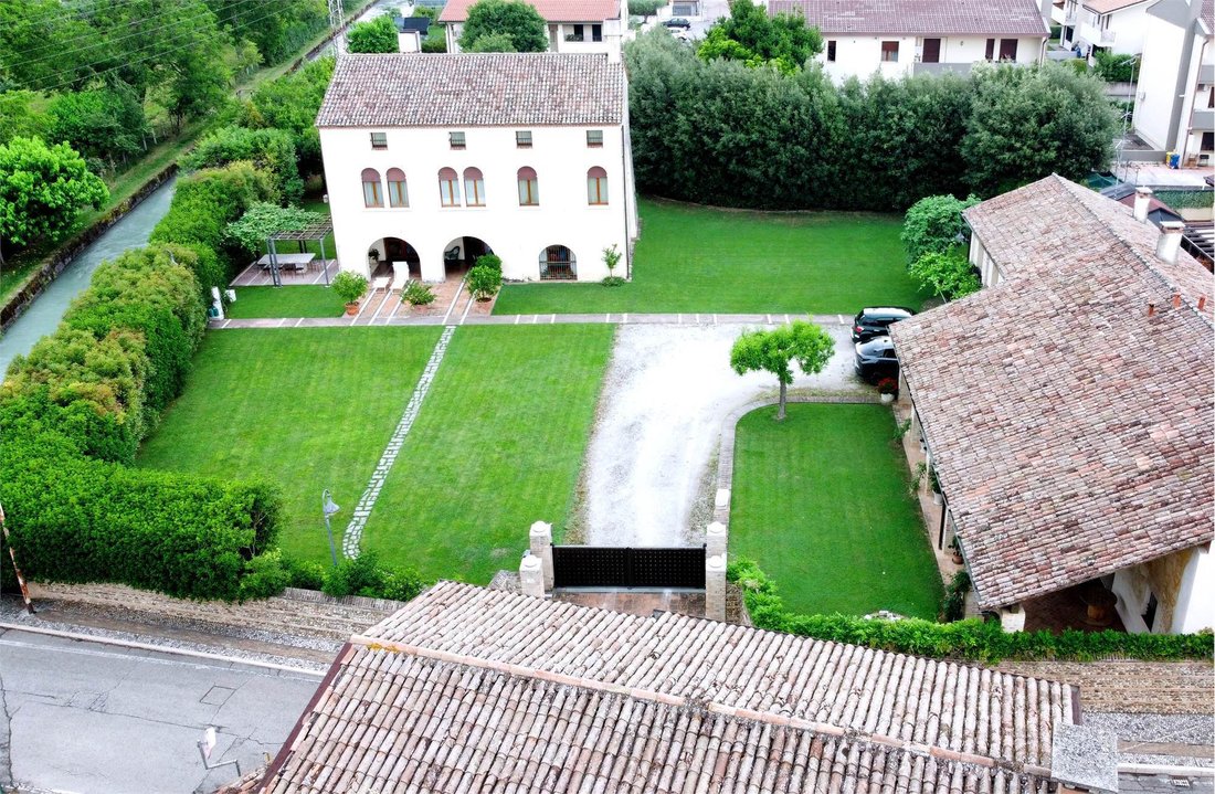 Villa in Caerano di San Marco, Veneto, Italy 5 - 18609176