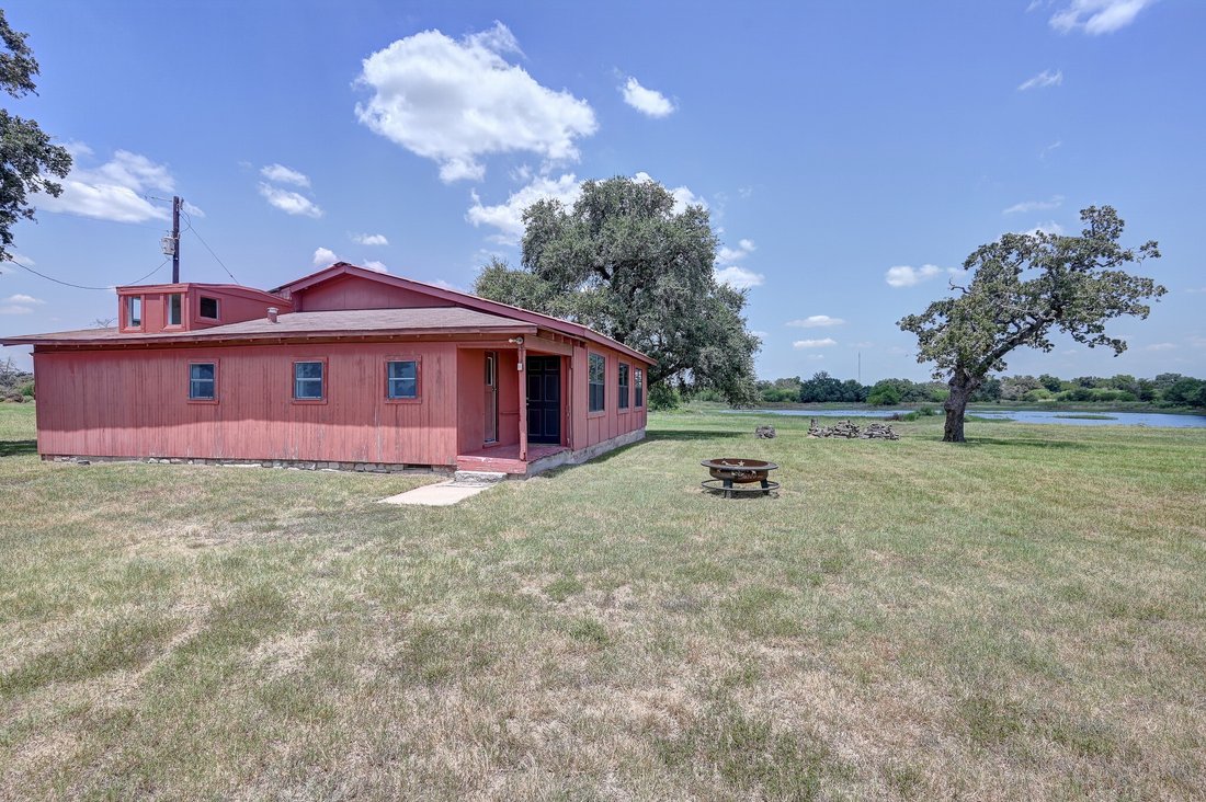 House in Ledbetter, Texas, United States 3 - 18613551