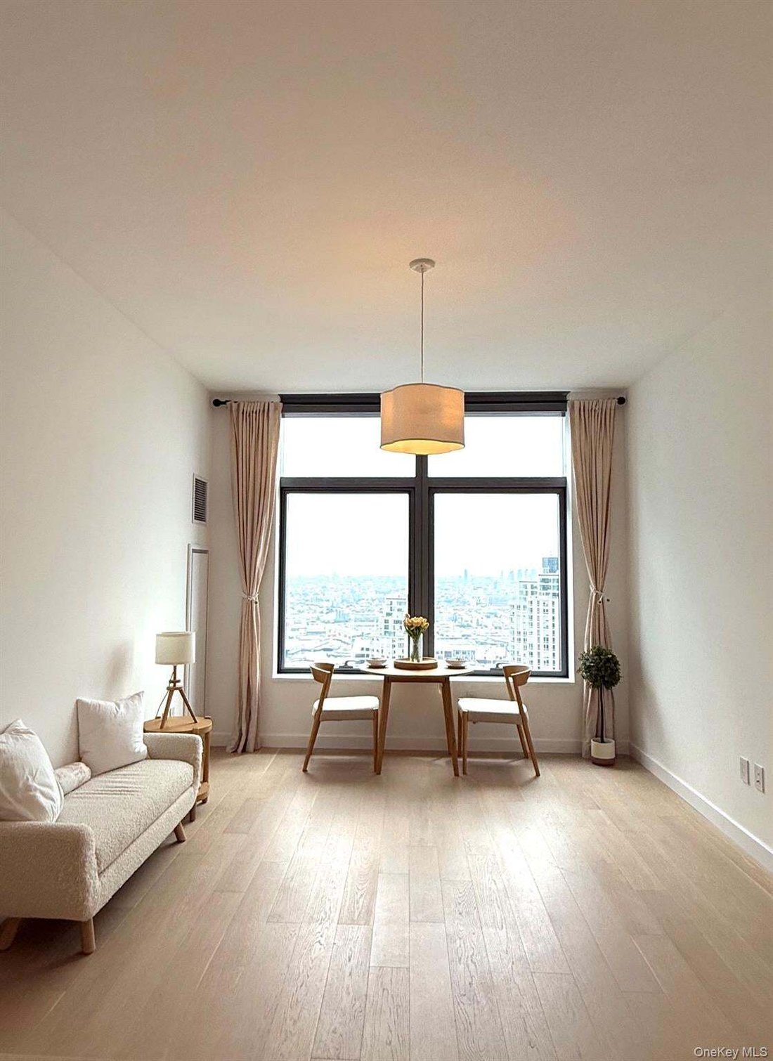 Condo in New York, New York, United States 3 - 18354919