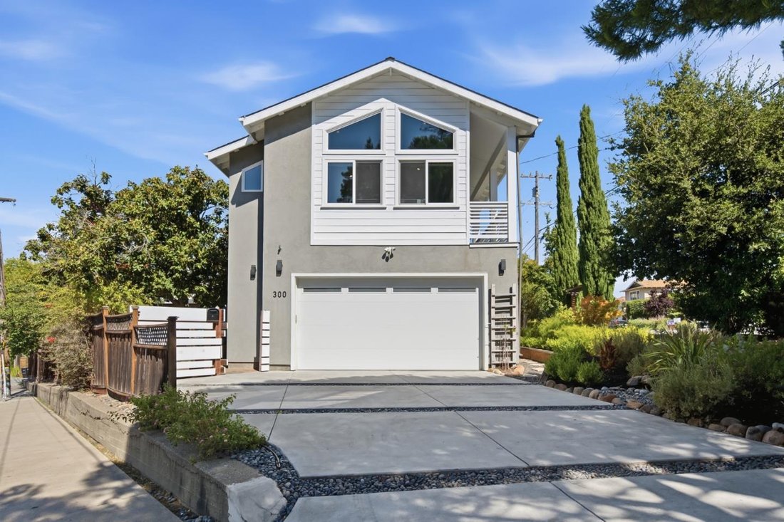 House in San Carlos, California, United States 3 - 18612043
