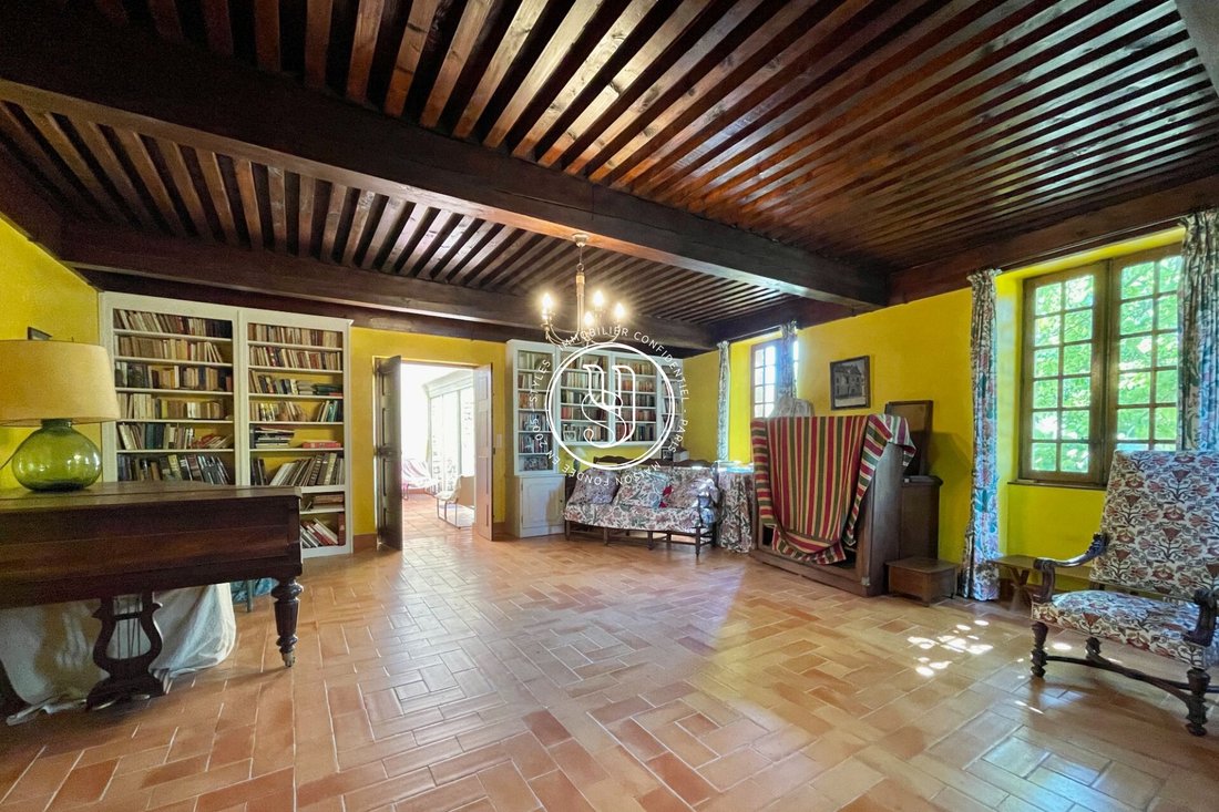 Villa in Uzès, Occitania, France 4 - 18610415