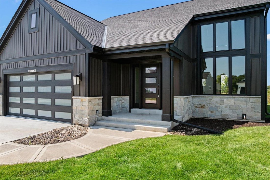 House in Pewaukee, Wisconsin, United States 2 - 18296604