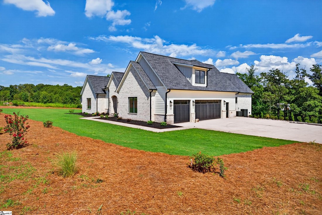 House in Taylors, South Carolina, United States 2 - 18609607