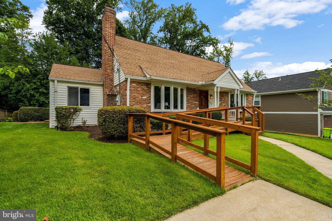 House in North Springfield, Virginia, United States 3 - 18611136