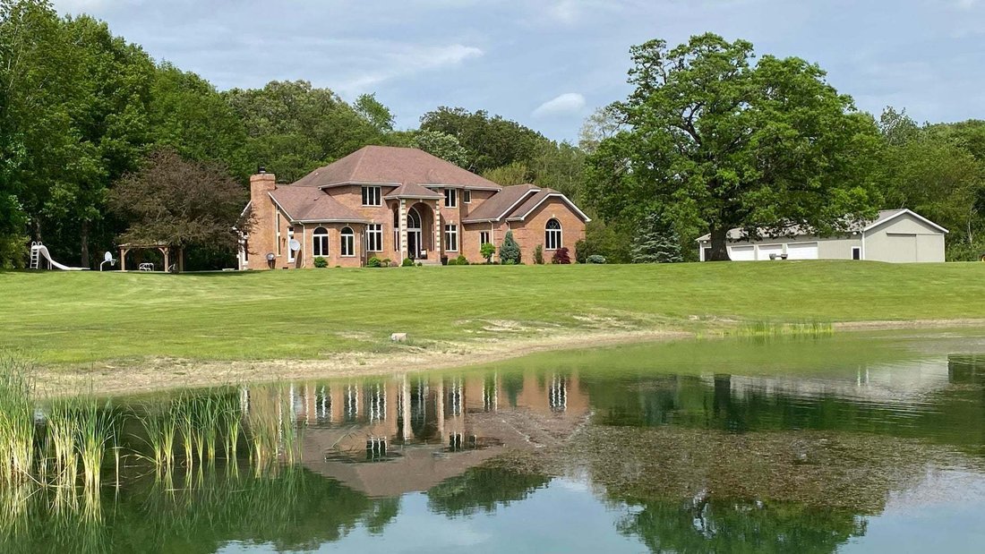 House in Crown Point, Indiana, United States 1 - 18612741