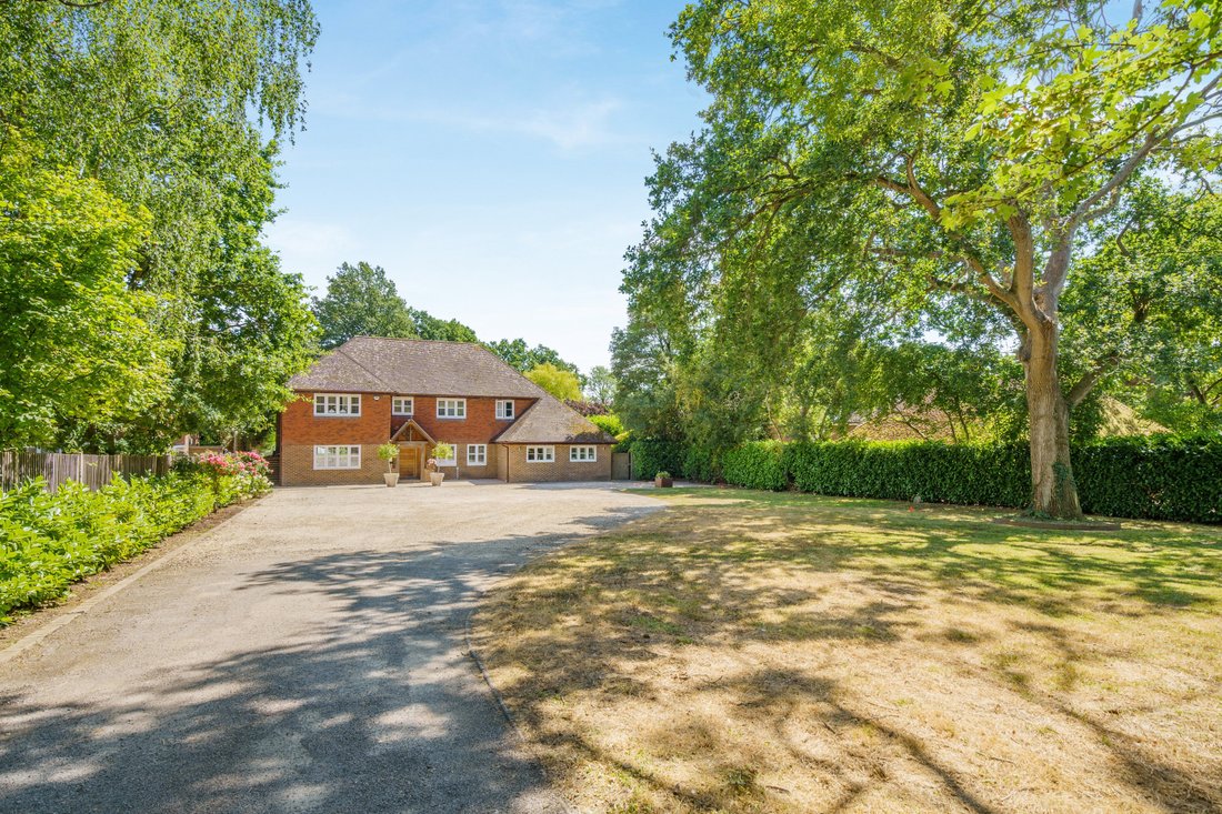 House in Pluckley, England 1 - 18615802