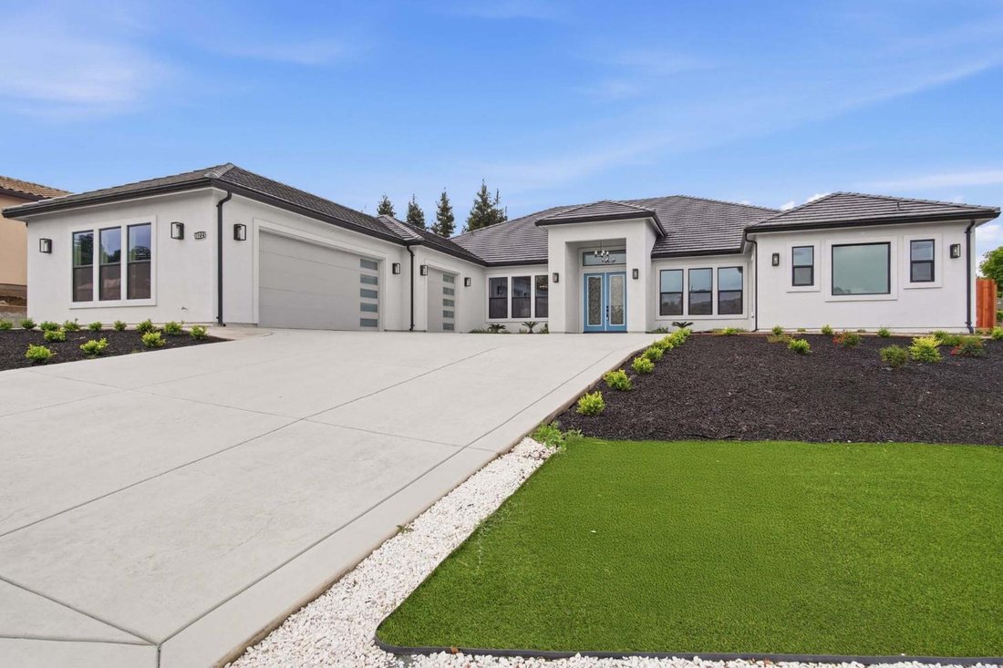 House in Oakdale, California, United States 2 - 18608981