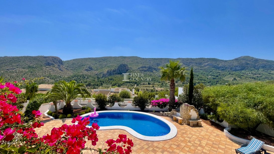 Villa in Pedreguer, Valencian Community, Spain 1 - 18341322