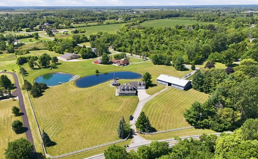 House in Carleton, Michigan, United States 1
