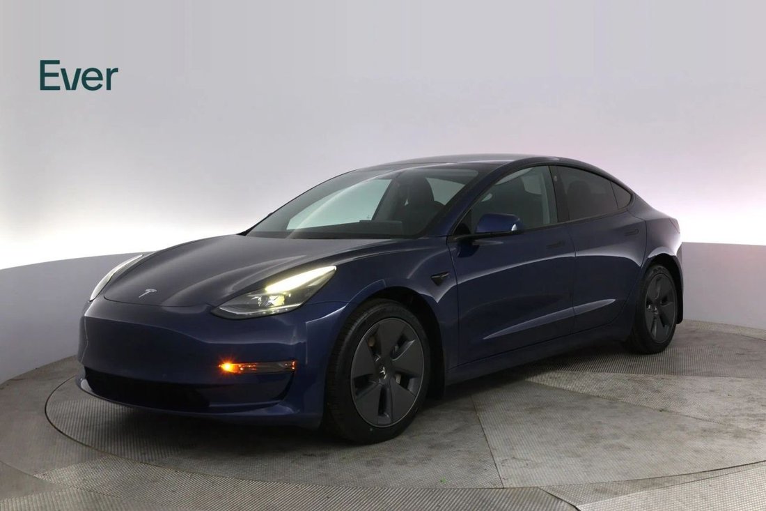 Sedan in San Francisco, CA, United States 2 - 18500796