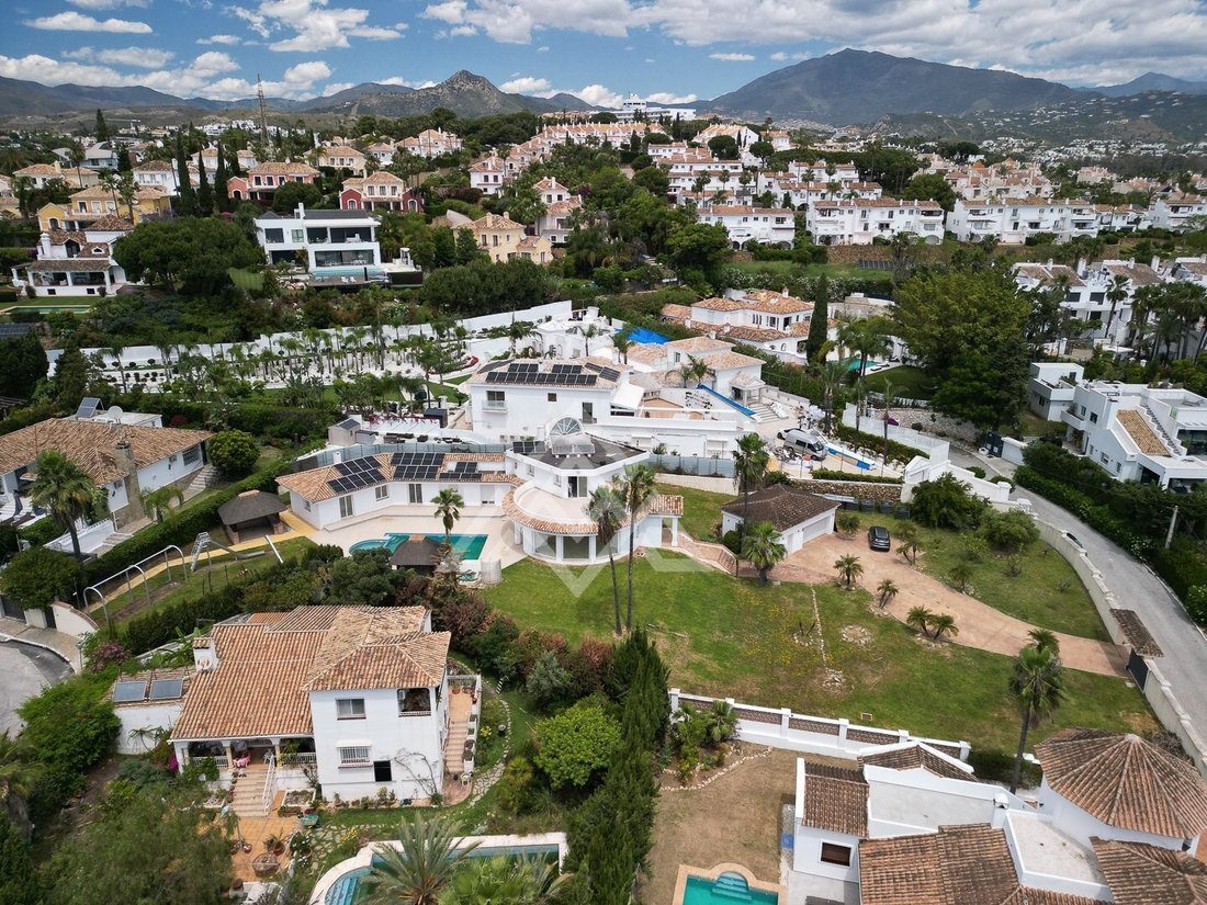 Villa in Estepona, Andalusia, Spain 2 - 18404807