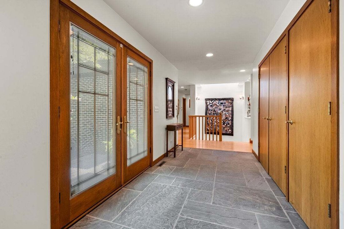 House in Highland Park, Illinois, United States 4 - 18615384