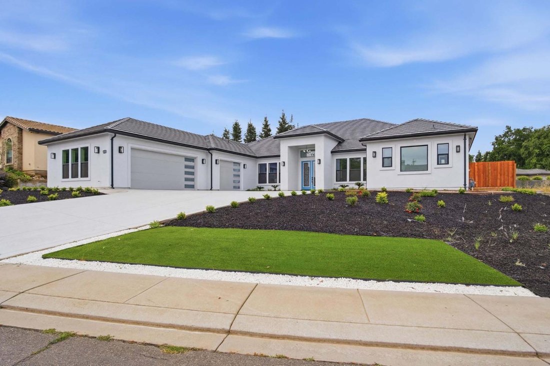 House in Oakdale, California, United States 3 - 18608981